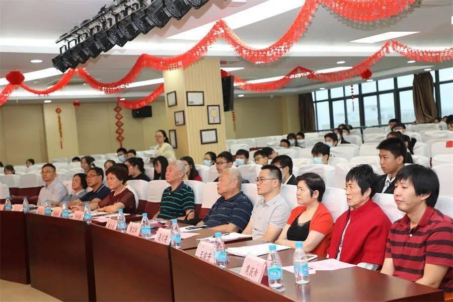 抬棺材时落地是吉是凶梦见出葬的途中官才落地打了个翻身是怎么回事?-快速回答你的问题的专业问答平台