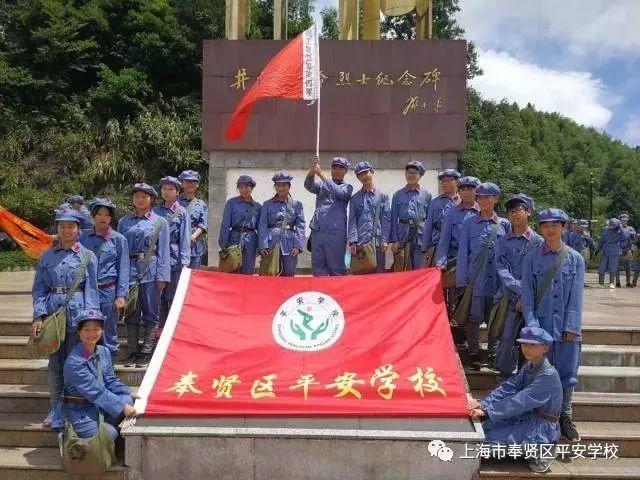 一个直播间30多个工种，直播带货如何催生新职业？
